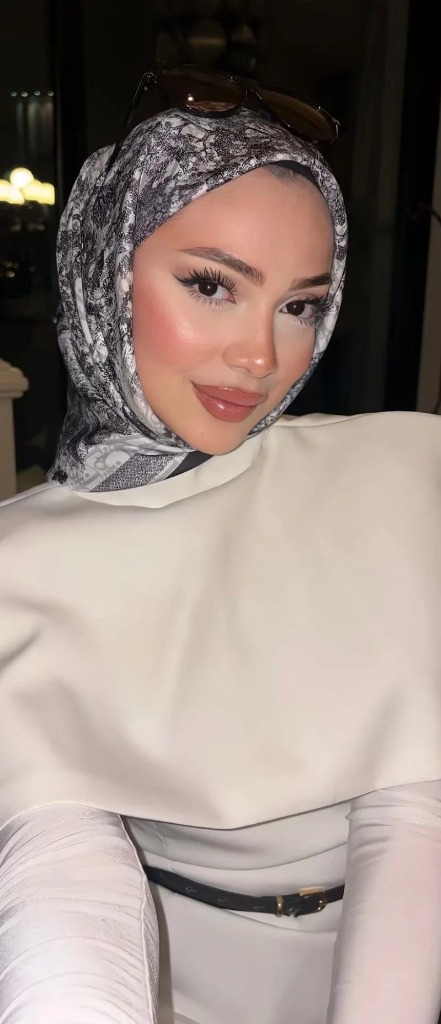 Bayrampaşa Kocatepe Escort Bayan 10